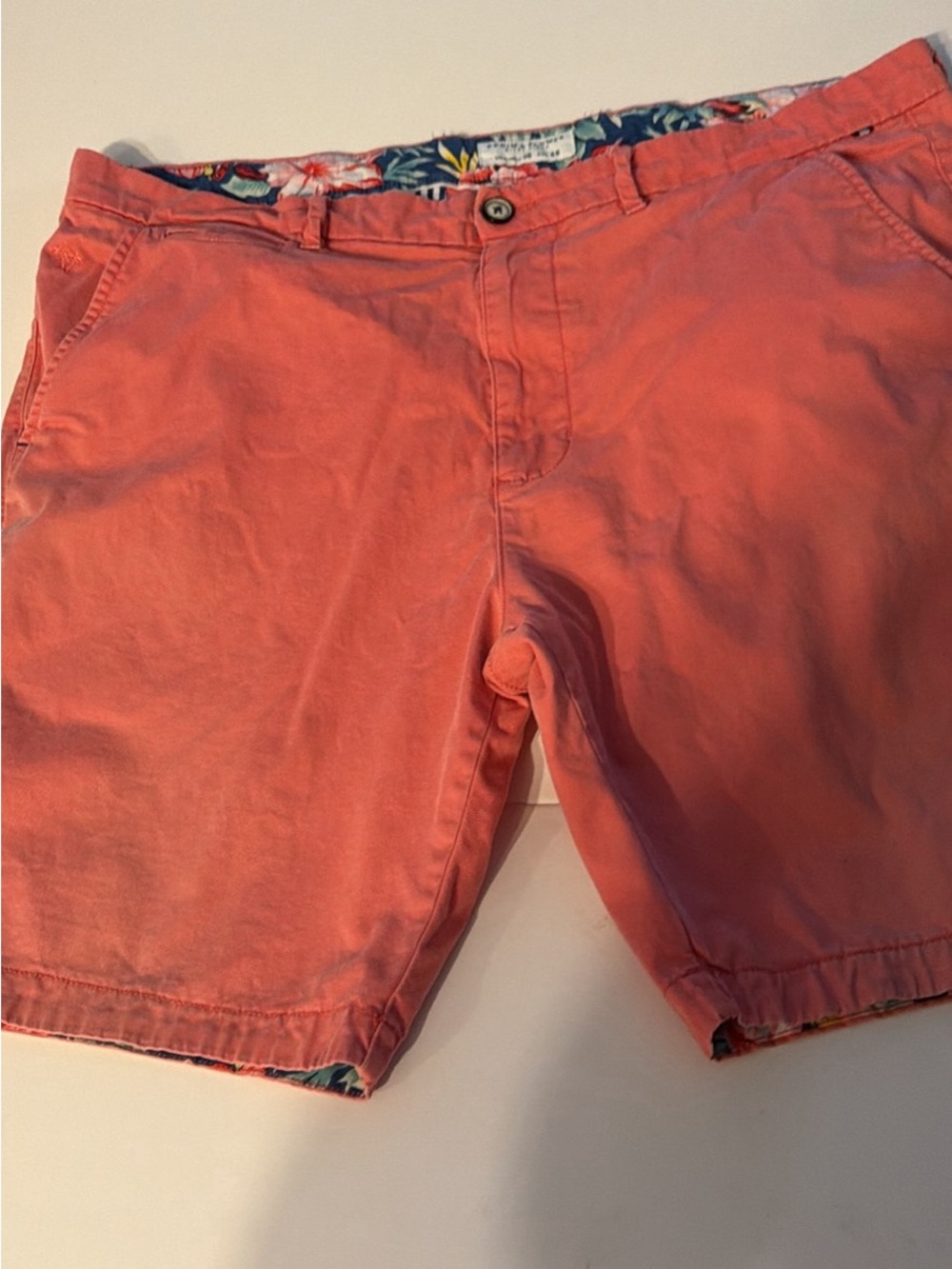 Denim & Flower Coral Flat-Front Men's Shorts